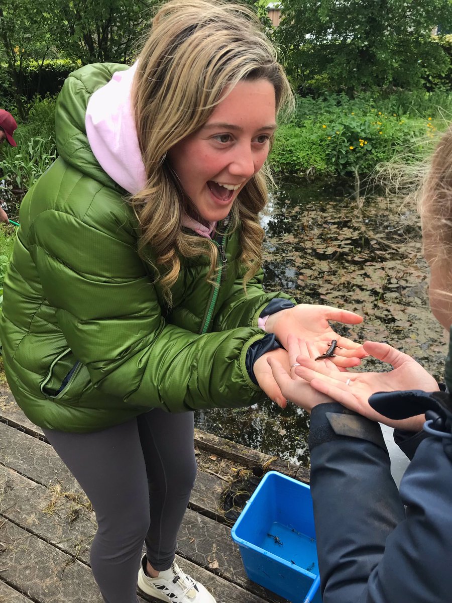 Ace opportunities for people aged 18-24.
A serious alternative or addition to university.

Our previous apprentices moved on to jobs with the Wildlife Trusts, North Pennines AONB, National Trust &amp; John Muir Trust.

Apply below by 1st Aug. Please RT
Jamie

ydmt.org/apprenticeship…