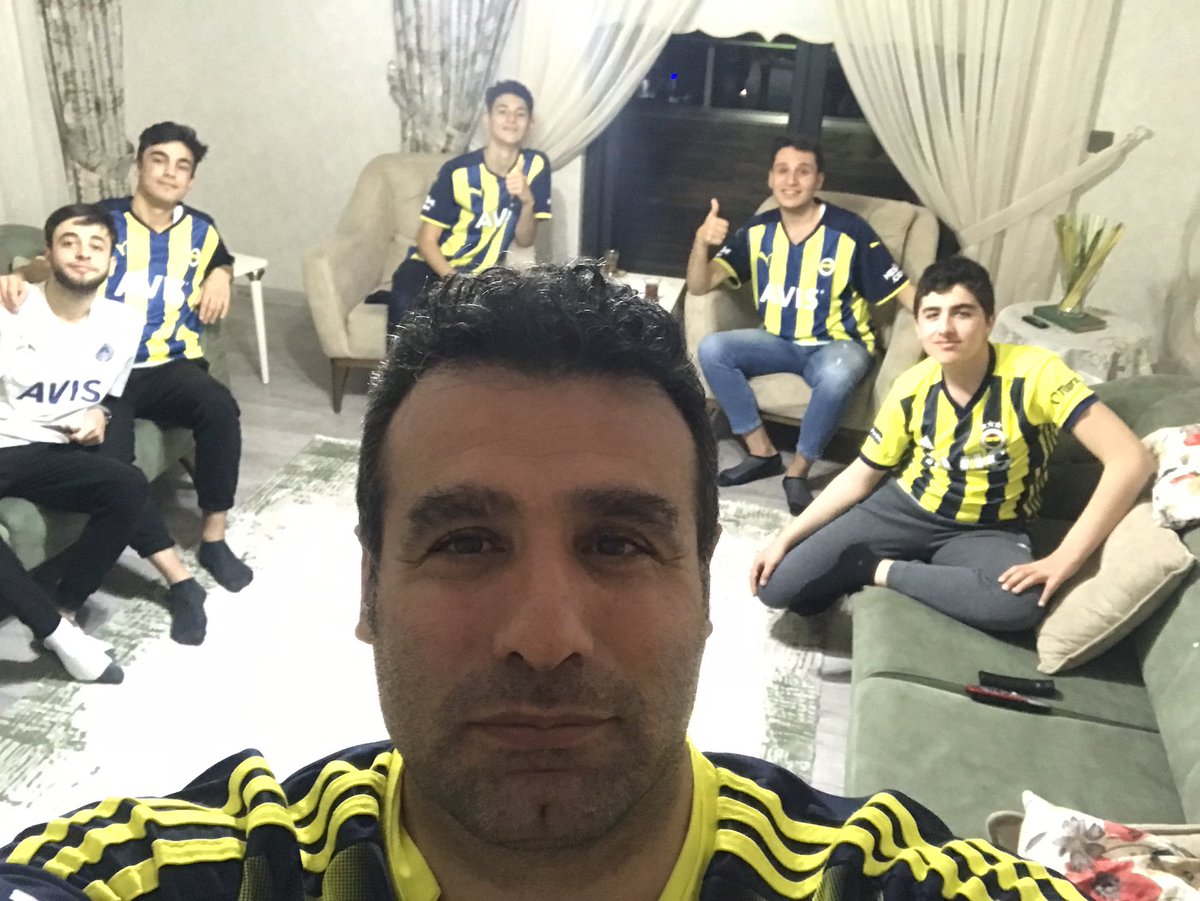19.07
Dünya Fenerbahçeliler günü.
#Fenerbahce #FenerbahcelilerGuenueKutluOlsun