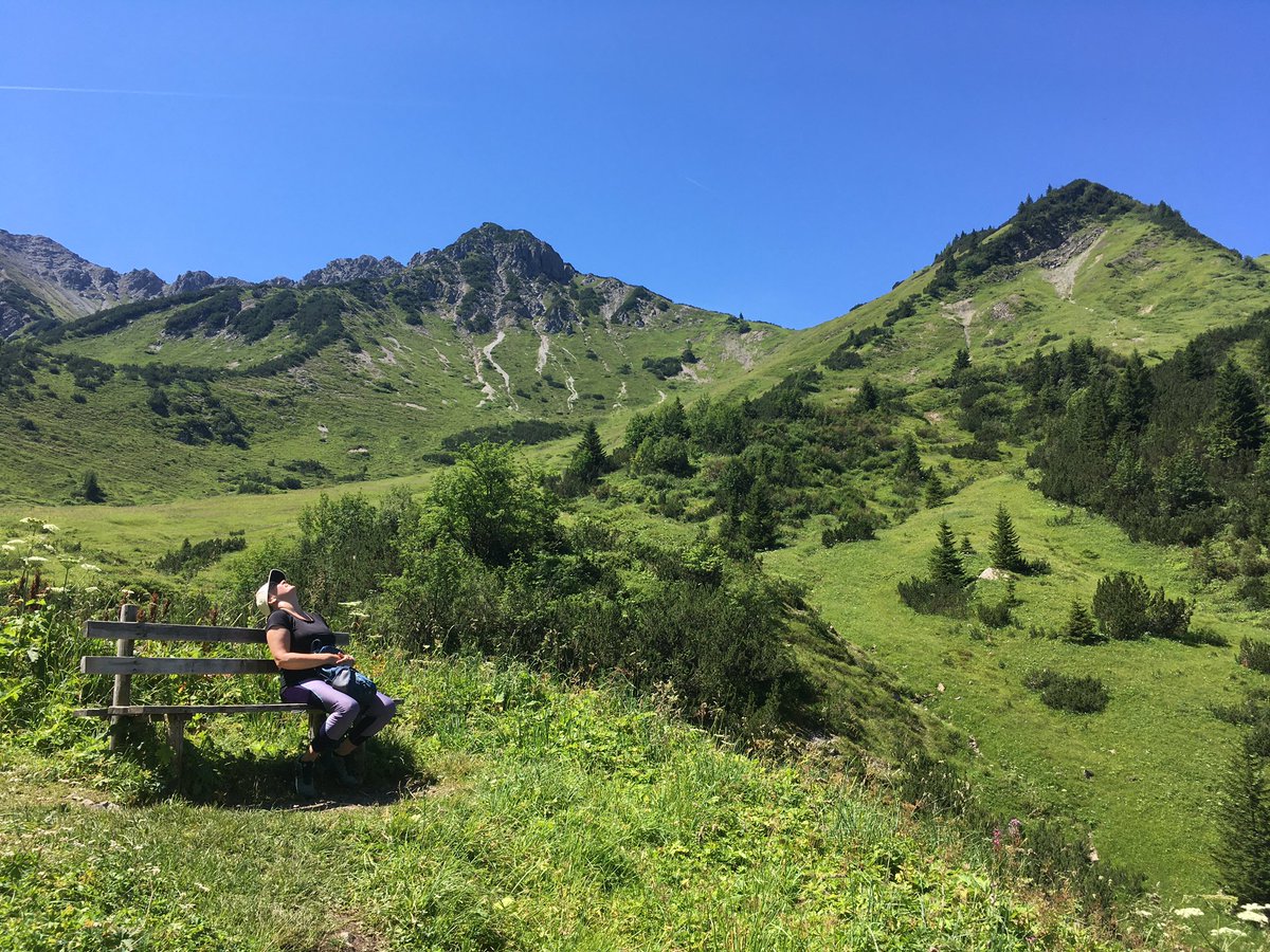 0VasekVavra0's tweet photo. Nahoře na hoře. Hönig 2034mnm @tirol
#Berwang #Tirol #Austria #Zugspitzarena https://t.co/uNOzLYwfvj