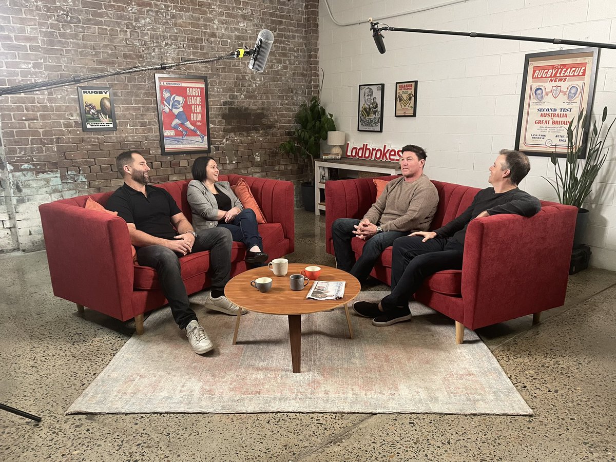 Danielle Smith tweet media