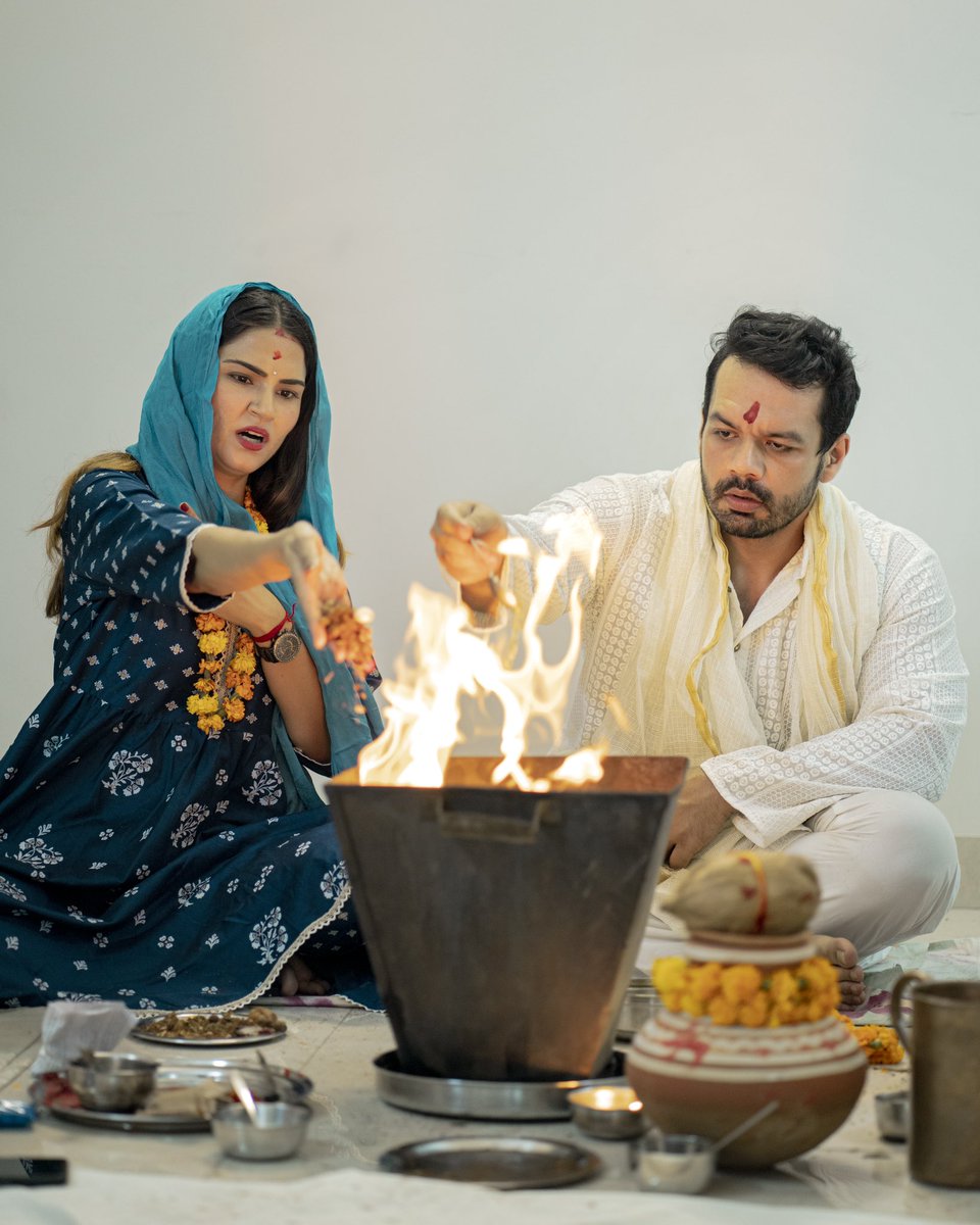 flyingbeast320's tweet photo. ज़िंदगी में एक नया अध्याय शुरू करने जा रहे है । सभी देवताओं के आशीर्वाद हेतु एक अग्निहोत्र का आयोजन किया ।
#Swaaha https://t.co/GejLRyJiNG