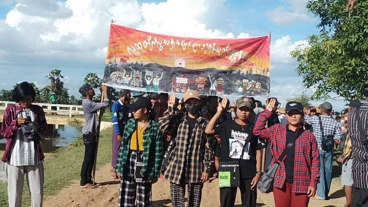 TTFR__Myanmar's tweet photo. Joint forces of pro-democracy villagers of several villages from northern Salingyi township and eastern Yinmarbin township staged a strike against military dictatorship.  MYANMAR MARTYRS’ DAY #2022July19Coup #HonorTheFallenHeroes #WhatsHappeningInMyanmar https://t.co/kbTs7oNb4J