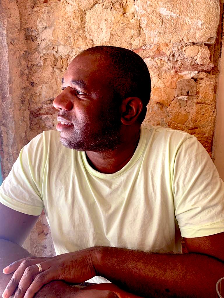 DavidLammy's tweet photo. I am 50 today. My feet ache more, getting used to wrinkles, greying hair and sagging muscles. It’s all good though. Grateful for the love of my wife, kids, family, friends and lots of laughter. My heritage, country, London and a life that seemed impossible when I was growing up. https://t.co/VcR6BS5YmL