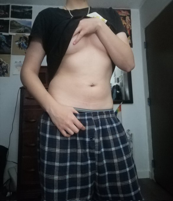 Hey there~ #nsfwtw #cute #trans https://t.co/WXUCDFARQH<a href="/tag/nsfwtw"class="tags">#nsfwtw</a><a href="/tag/cute"class="tags">#cute</a><a href="/tag/trans"class="tags">#trans</a>