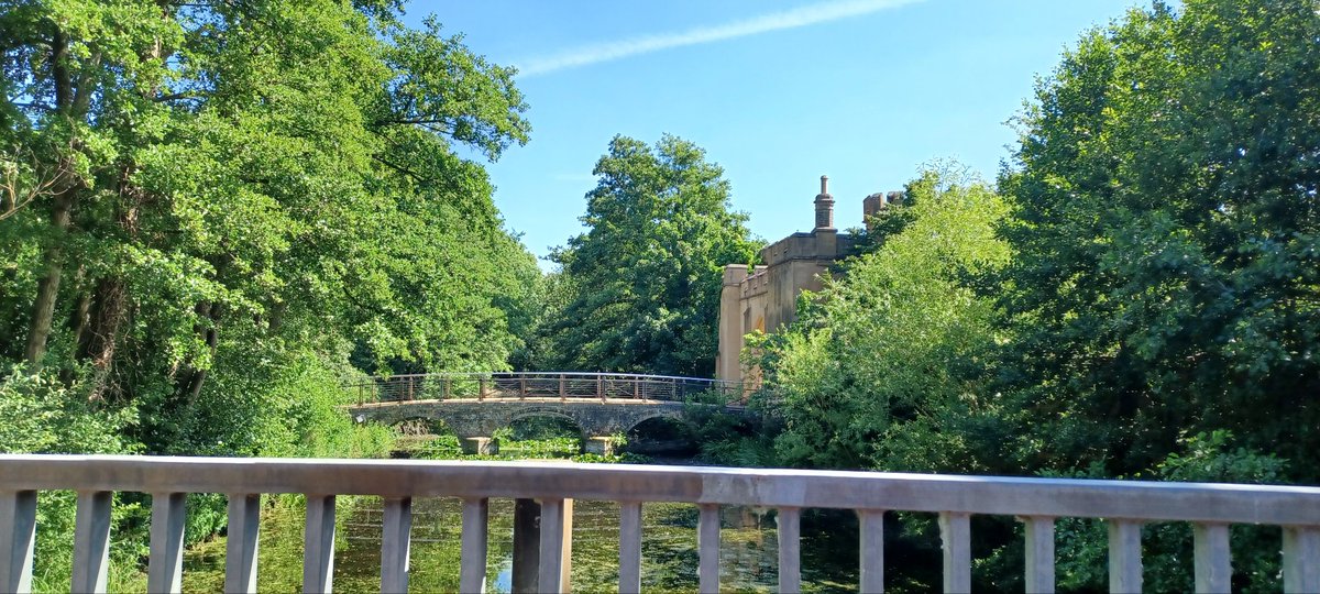 NancyLalor's tweet photo. Day 2 of the @LangleyAcademy Year 12 #WorldofWorkProgramme what a venue, what a day! Supporting young people to become work ready #ConferenceDay with @LearningtoWork & @yassietd https://t.co/SNwHbI0LXY