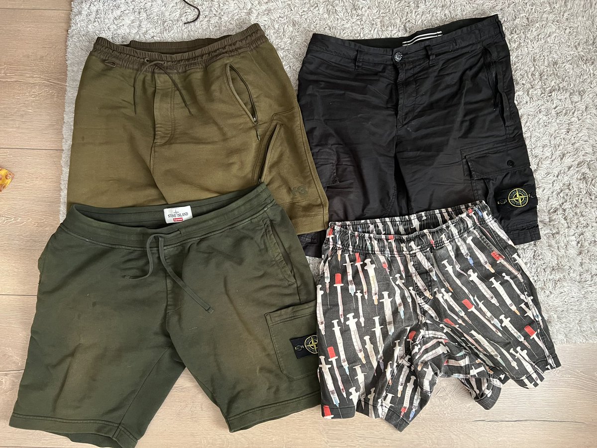 Welke zal ik vandaag naar kantoor aantrekken?