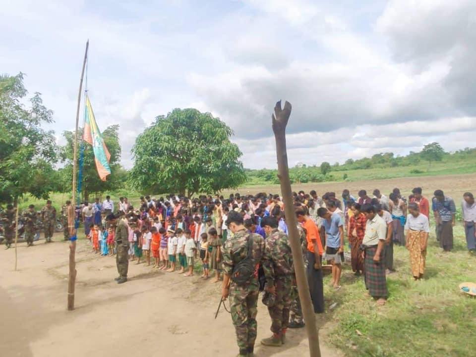 TTFR__Myanmar's tweet photo. Pro-Democracy youths ,students and parents from Khin Oo,Sagaing Division 
paid tribute  to the Martyrs including General Aung San who sacrificed their lives in protecting the country on this 75th Martyr’s Day.  
#HonorTheFallenHeroes #July19Coup #WhatsHappeningInMyanmar https://t.co/DWMsqg6r1D