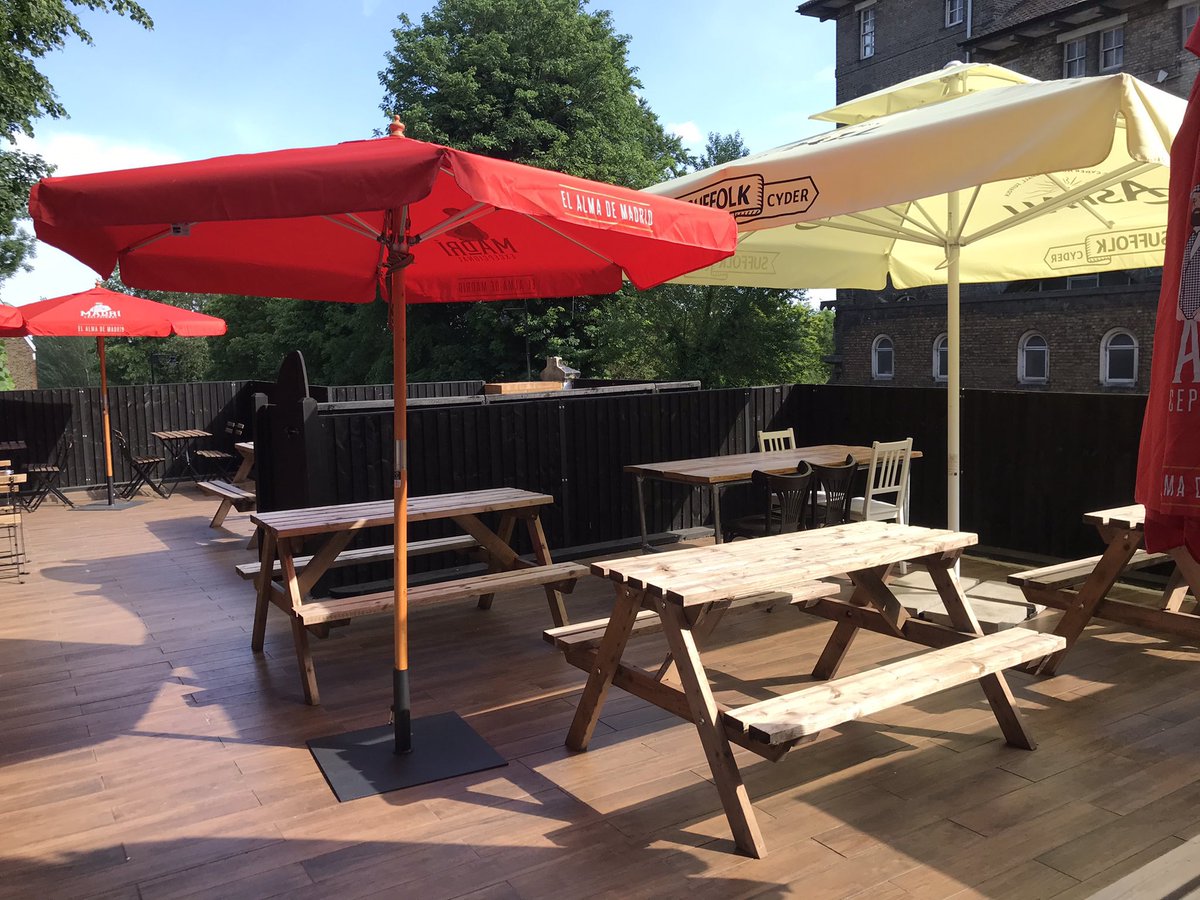 PubsSaving's tweet photo. Please object to the planning application registered to build 3 houses next to Highgate pub Brendan The Navigator, with loss of part of pub beer garden and terrace. #londonplan #hc7 https://t.co/kBWUNWqYio. https://t.co/Bva7rupBn6