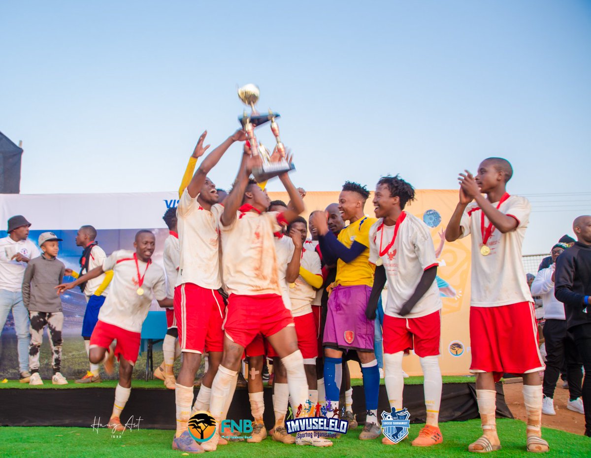 MasilelaThabani's tweet photo. ISITHEMBISO FC THE CHAMPIONS π π₯ OF 1632 U23 SOCCER TOURNAMENT HOSTED BY @ImvuseleloSO_za....#diskiflava #youthempowerment #kasi #tembisa #winning #best #africa #tembisa https://t.co/PHS31mbpqf