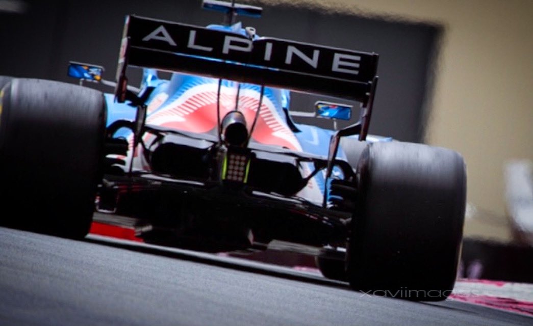xavigazquez's tweet photo. Good morning guys, #RaceWeek 🏎💨
.
#GrainingMediaF1 #FrenchGP #F1
.
#Ocontent & #ELPLAN good luck for this weekend 💪💪
.
@MariaRubia_95 @MarkLaneF1 🏁🏁
.
#xaviimages 📸🏎 #F1photographer
.
@Graining_es #formula1
. https://t.co/fifg0yzGXV