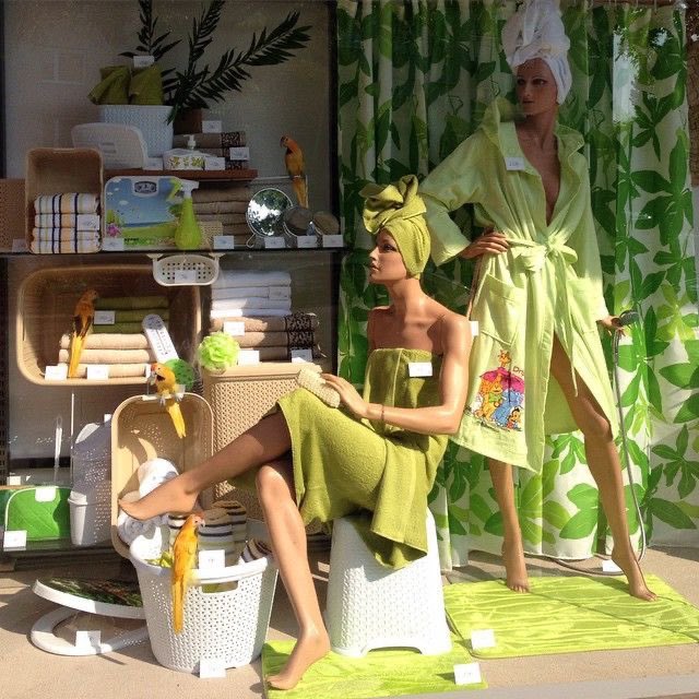 vmdesignhouse's tweet photo. 💫#windowdisplay #visualmerchandiser #visualmerch #retaildesign #shopdesign #Vitrin #Görsel #tasarim #Visual #Design #Showcase #tasarim #magazadekorasyon #magazacilik #newcollection  #fashion #styling #tekstil #vitrintasarim #fashionstylist #perakende #designretail https://t.co/esxMUqZrn5
