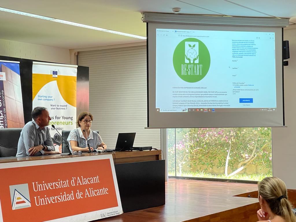 fundeun's tweet photo. 𝗙𝗨𝗡𝗗𝗘𝗨𝗡, 𝗨𝗡𝗔 𝗣𝗨𝗘𝗥𝗧𝗔 𝗔 𝗘𝗨𝗥𝗢𝗣𝗔 𝗣𝗔𝗥𝗔 𝗟𝗢𝗦 𝗘𝗠𝗣𝗥𝗘𝗡𝗗𝗘𝗗𝗢𝗥𝗘𝗦 𝗗𝗘 𝗔𝗟𝗜𝗖𝗔𝗡𝗧𝗘

#FUNDEUN presentó los proyectos europeos en los que participa a los emprendedores que han sido parte de la 8ª edición #DOEACTUA.

https://t.co/kl3FnCAeAX https://t.co/Vq7V8eJ5Ok