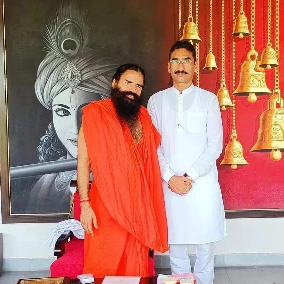 #Happy_birthday 
हमारे गुरूभाई, युवाओं की प्रेरणा, ओजस्वी वक्ता, योगनिष्ठ, राष्ट्रनिष्ठ, जिनके कुशल नेतृत्व में,
#योगमय_गुजरात  बना
गुजरात योग आयोग के चेयरमैन व पतंजलि योगपीठ गुजरात के राज्य प्रभारी, आदरणीय  श्री #शीशपाल_जी के जन्मदिवस पर हार्दिक शुभकामनाएं।

<a href="/Sheeshpal_Yog/">Yogsevak Sheeshpal</a>