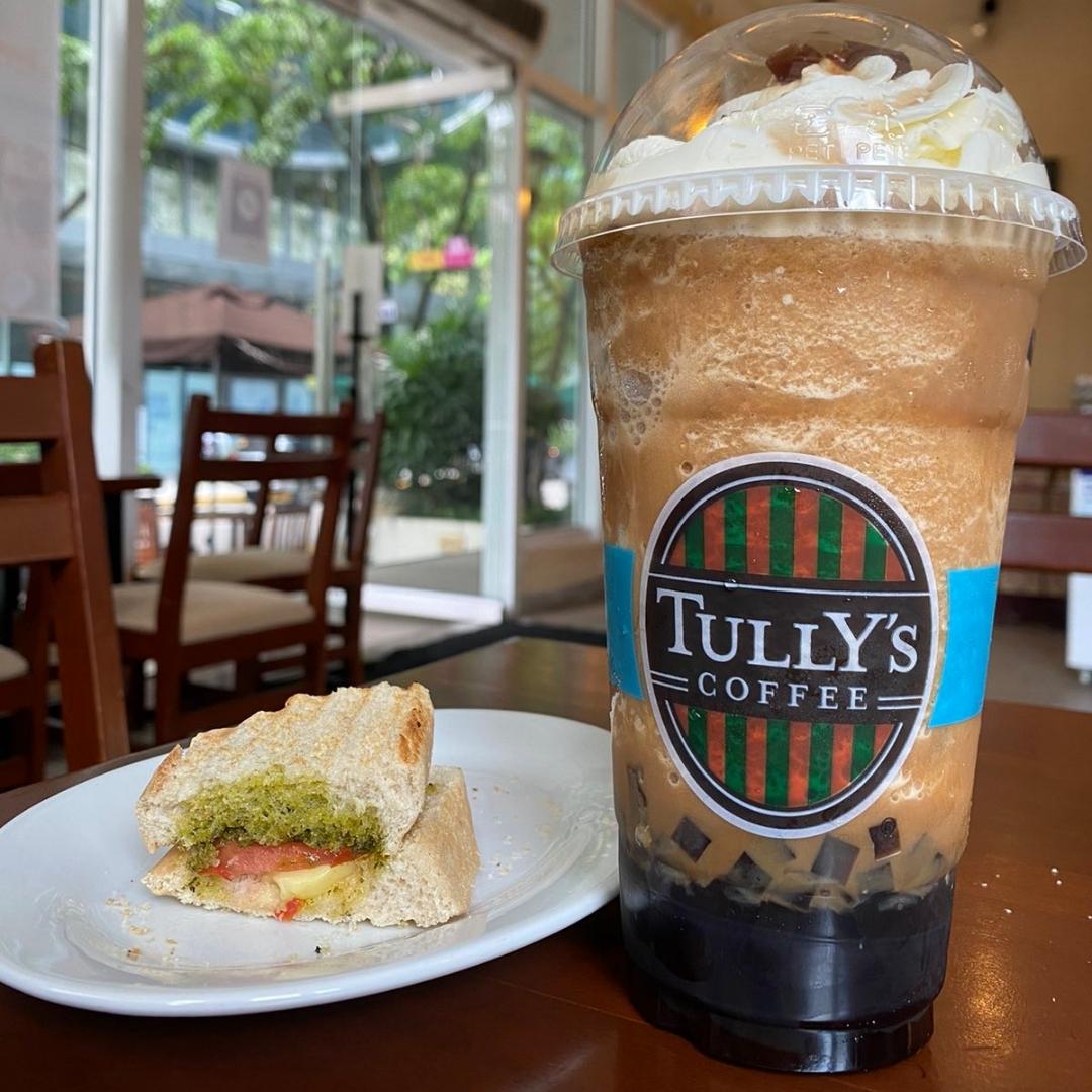 TullysPhils's tweet photo. What are you waiting for? Grab your favorite Tully's Coffee and enjoy a drink that can work its way into whatever mood you're in.

#TullysCoffeePH #TullysCoffeePhilippines https://t.co/bm2HDoWsxL