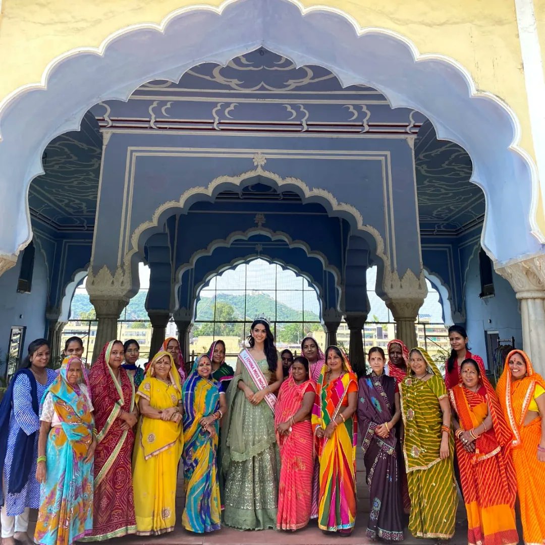 PDKF_Jaipur's tweet photo. #WomenInspiringWomen
#PrincessDiyaKumariFoundation
#PDKF
#VisitorsatPDKF
#BadalMahal
#TheCityPalaceJaipur
#RubalShekhawat
#FeminaMissIndia2022
#MissIndia
#WomenofRajasthan
#PDKFProjects
#ProjectShakti
#WomenSupportingWomen https://t.co/tWayABmFw2