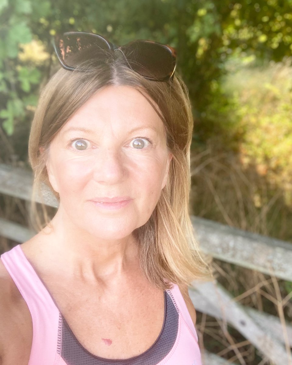 BeightonEmms's tweet image. Very slight breeze by the water #wivenhoe