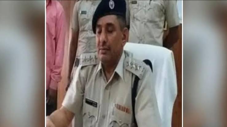Subhash75605792's tweet image. Shocked To Know DSP #SurendraSinghBishnoi Today Crushed/Killed By #Dumper Of  Illegal Mining Mafia At #Nuh #Haryana. While He Went To Stop Illegal Mining. My Heartfelt Condolences With His Bereaved Family. Killers Must Be Arrested On War Footing. Are #IllegalMafias Above Of Law?