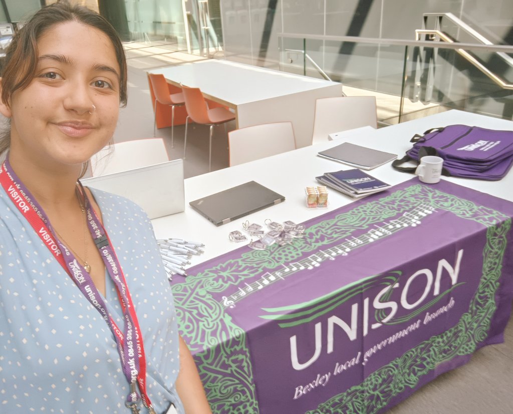 BexleyUNISON's tweet photo. We're down in Bexley Civic Offices today, chatting to members about workplace issues, and gathering responses to our survey on workload and working conditions.

Got an issue? Want to learn how to get more involved? Know a colleague who needs to join? Drop in and say hi! https://t.co/pThXMMYVdA