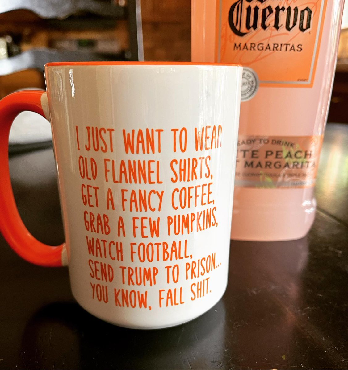 M2Esq's tweet photo. @AnnieinKansas strikes again. #fallshit https://t.co/cEc9zQkqTq