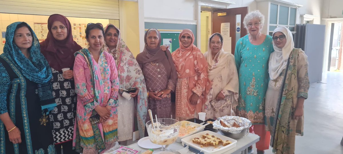 QPCOBEDFORD's tweet image. .Today was the end of term for the Khush Haal group, well done to everyone who volunteers, it looks like you had fun 😀. The group will start back on Tuesday 6 September from 10.30am at the Queen's Park community centre, lots of activities planned such as 
@JohnBunyanBoat 🙌
