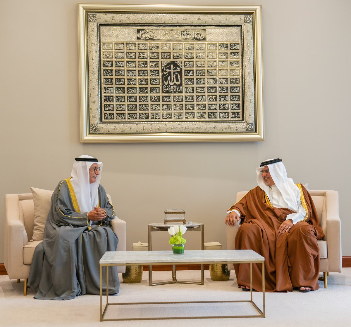 🇧🇭 تشرفت بلقاء سيدي سمو ولي العهد رئيس مجلس الوزراء في قصر القضيبية

#البحرين