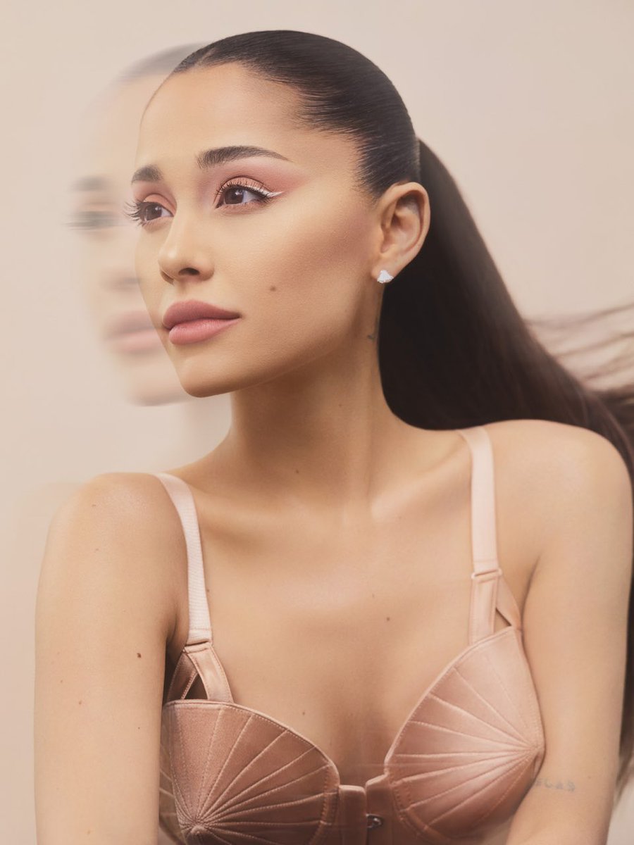 Ariana Grande Arg tweet media