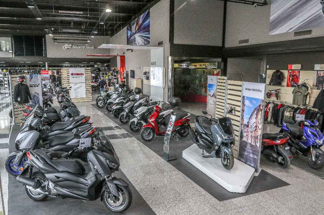 MalagaComercio's tweet photo. 🏍 @navarrohermanos es uno de los comercios más emblemáticos de Málaga. En nuestro blog repasamos la historia de esta empresa especializada en recambios de motos, bicicletas y boutique de moto.

➡ https://t.co/JSYHACxTQV https://t.co/1jz9KWSUpi