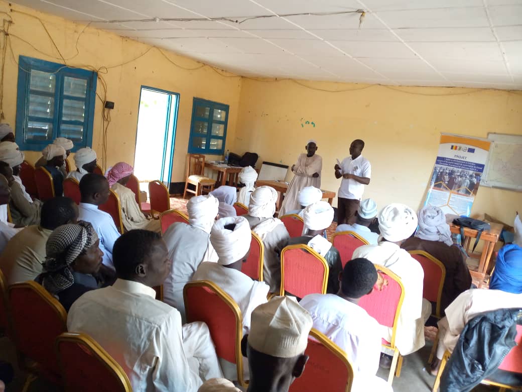 sotouksi's tweet photo. Début de formation des membres de l'Union Faitière et des AVIZOP sur le dévelopment  organisationnel dans le département d'Aboudeïa ce  mardi 19 juillet 2022 par l'équipe du Consortium UICN.
@ApefProgramme @UICN_PACO @UEauTchad @AfricanParks @BremeBarka @KainderN https://t.co/Y6ZO2mhH8i