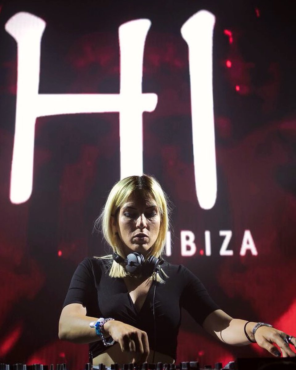 annaturdj's tweet photo. HÏ Ibiza, Hi Club Room 👋
Tonight @nowhere.ibz at @hiibizaofficial w/ @pacoosuna & @latmundj 🍭🎱
Theatre Room, @themartinezbros @apolloniamusic @salomelechat 🔥
#hiibiza #clubroom #theatre #theatreroom #pacosouna #nowhere #nowhereibiza #latmun #martinezbrothers #apollonia https://t.co/8TGevEP3I1