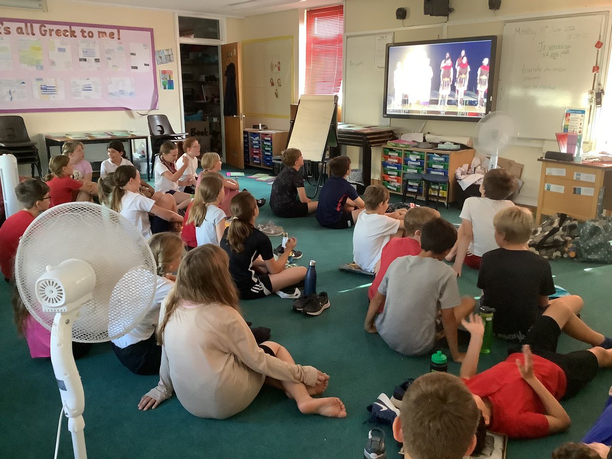 Miss Wakefield tweet media