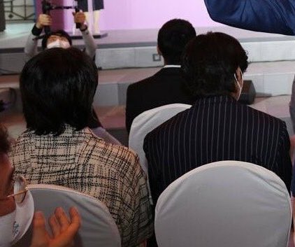 myu_kookv's tweet photo. Taekook sitting beside each other 
Front view                    Back view https://t.co/D1fYWuFb7z