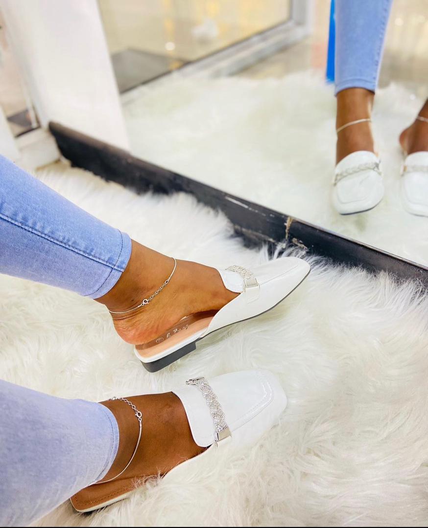 CM_Stores's tweet photo. Female Shoes 👠 at good price

Order Now...
More: https://t.co/CYT9FwlCWT https://t.co/9OtyTyu0kS