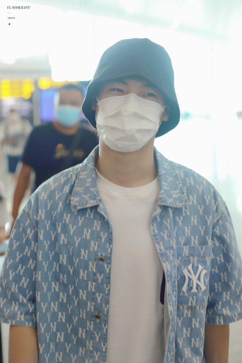 _Flashlight___'s tweet image. #YuGengyin #俞更寅 

2022/7/19

HD 4P
 
@yugengyin_0428