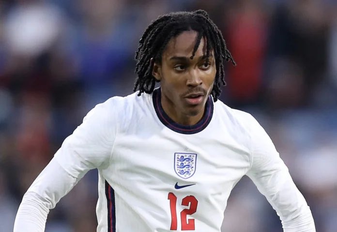 n5lam81's tweet photo. Young England defender Djed Spence has retired from winning trophies at the age of 21 after signing for Tottenham Hotspur 🏆❌ https://t.co/LXjCb9crlO