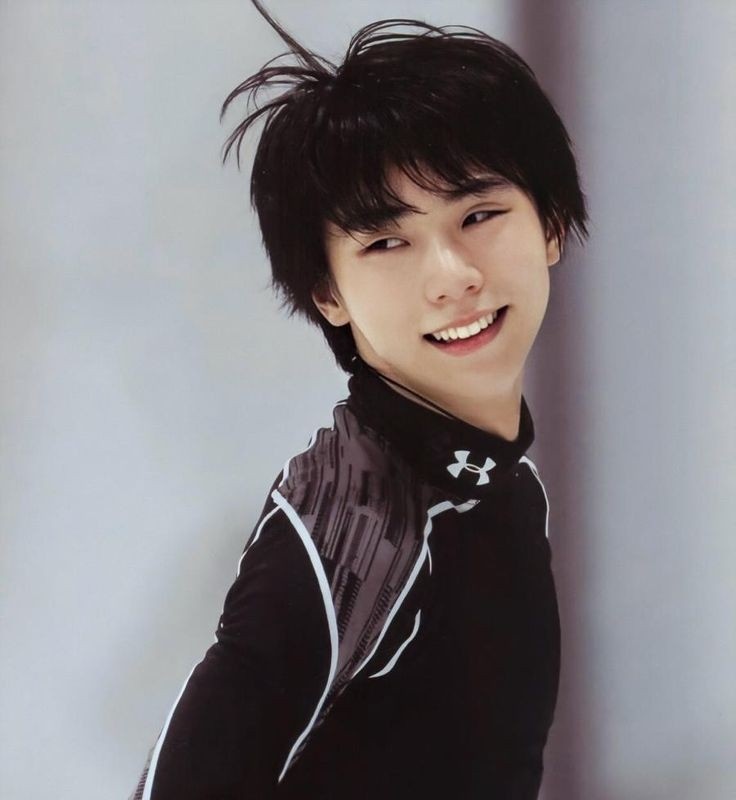 Mochi_lifee's tweet photo. No puedo negar que estoy hecha lágrimas y tengo sentimientos encontrados, estoy tan orgullosa de Yuzu, deseo completamente que pueda ser más libre y feliz, ver más de él en esta nueva etapa de su vida 💗

#羽生ファンの決意表明 
#羽生結弦
#YuzuruHanyu https://t.co/IU26dpPlv9