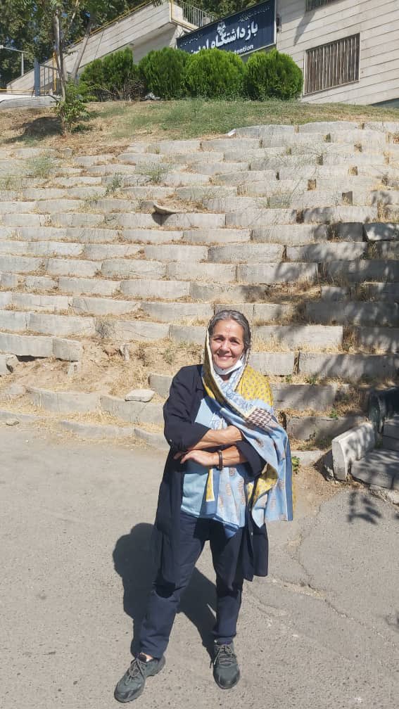 #NahidTaghavi left Evin prison this morning on medical furlough. Hello Mama😍 #freenahid