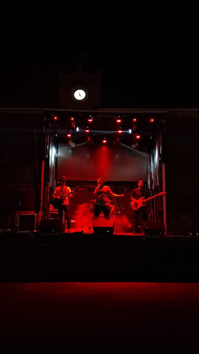 Magnífico concierto anoche a cargo de <a href="/lostwayrockband/">Lost Way</a> que lleno la plaza mayor, agradecer a la Asociación <a href="/AJACCIGALES/">AJAC CIGALES</a> por su colaboración para poder traer este concierto a las fiestas de #santamarina2022 y por las 📷