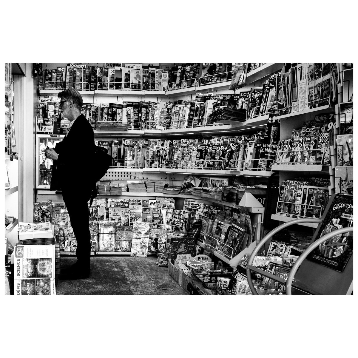 d_stoe's tweet photo. *Paris 

#streetphotography #photography #Paris https://t.co/Eub1KjeJiP