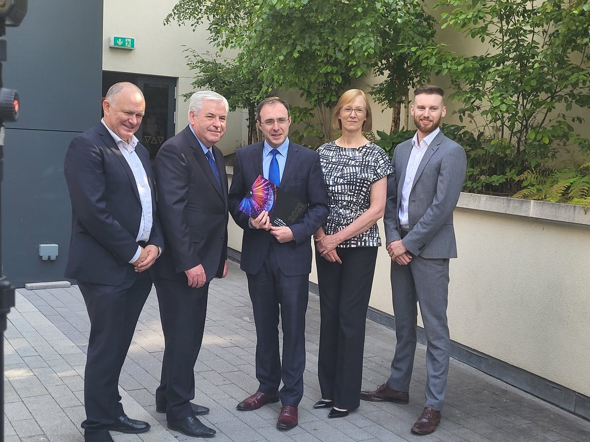 Nicola Cooke tweet media