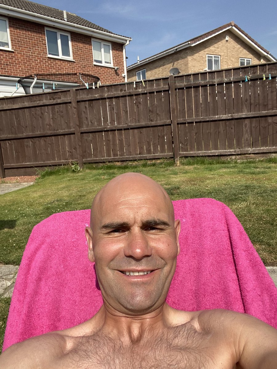 stuskithechamp's tweet photo. Be rude not to ☀️#Catchsomerays https://t.co/35U4yVieNx