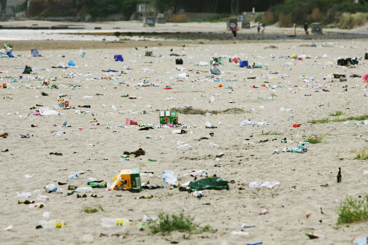 padraig_reilly's tweet image. Everybody on the Burrow Beach,Sutton,Dublin yesterday should know this is what it looked like this morning.Council workers say they’ve never seen the likes of it.Every type of glass/plastic bottles,soiled nappies,barbecues etc etc…