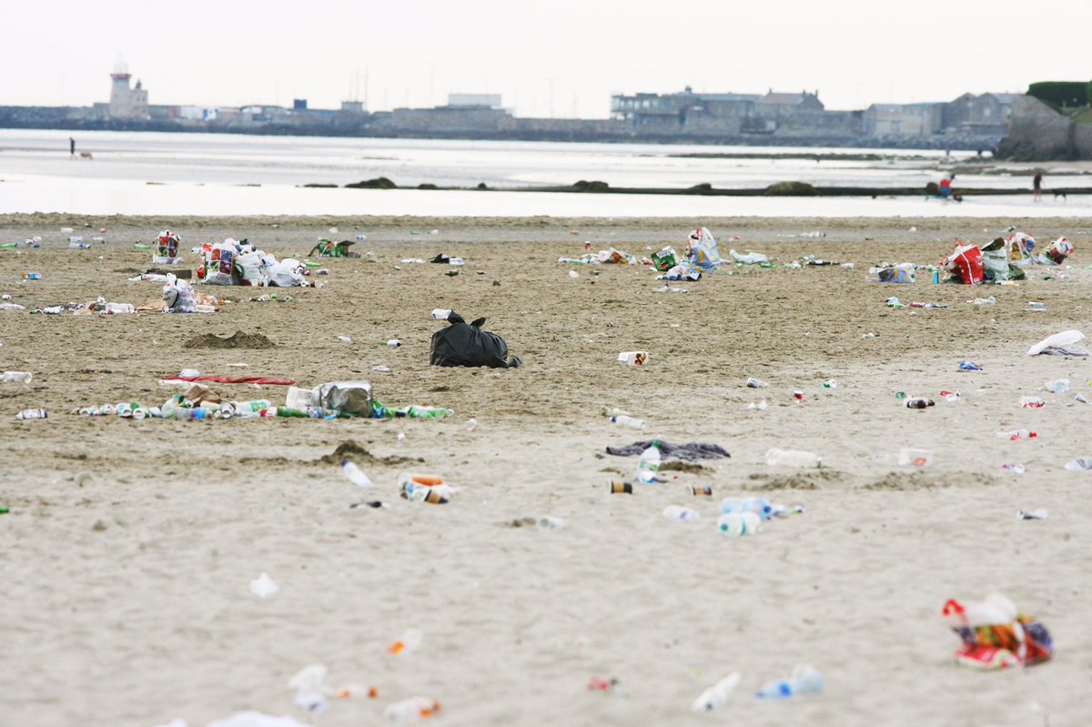 padraig_reilly's tweet image. Everybody on the Burrow Beach,Sutton,Dublin yesterday should know this is what it looked like this morning.Council workers say they’ve never seen the likes of it.Every type of glass/plastic bottles,soiled nappies,barbecues etc etc…
