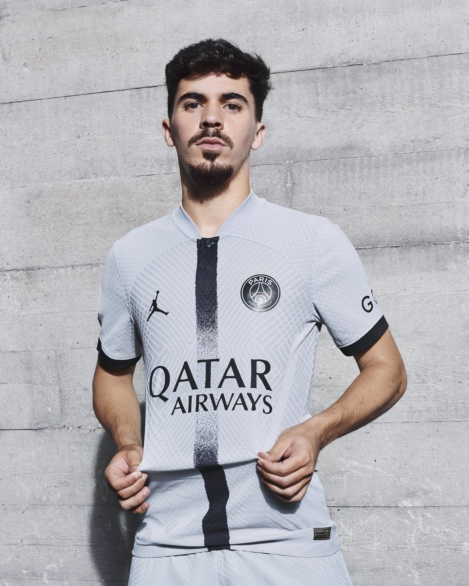 PSG ★ Xmas コットン スウェットシャツ ICI C'EST PARIS 2022 Paris Saint-Germain ICI C'EST PARIS Oversized T-Shirt