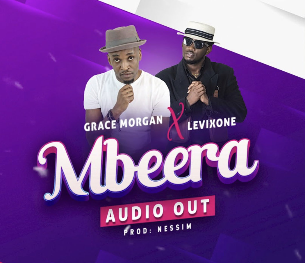 933kfm's tweet photo. #Dhook w/ @lynda_ddane
#NP mbeera
By @levixone x @gracemorgan
Listen live https://t.co/En1ar9umjf
#TurntTuesday
#TuesdayVibes
#DHOOKwithLyndaDdane
Tune in π» π₯
#933kfm
#BetterInformation
#BestMus https://t.co/ihxFucbYQQ