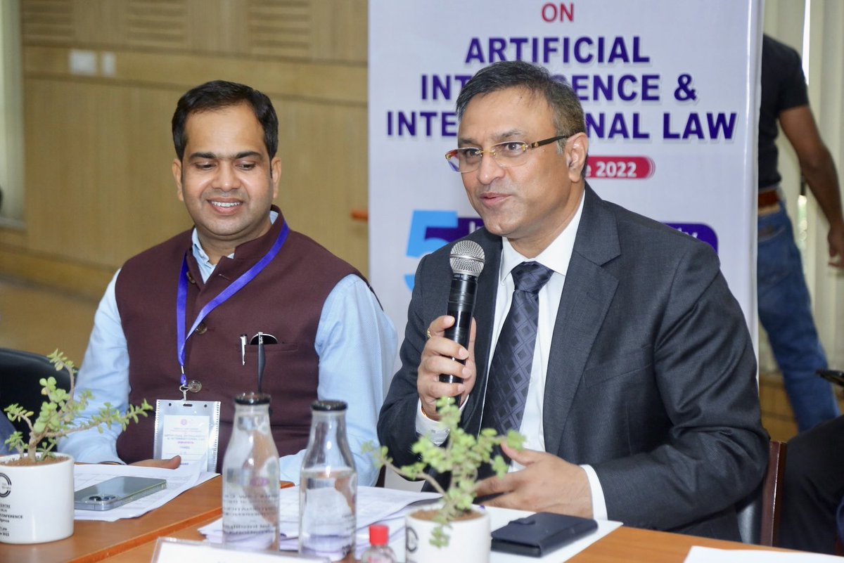 PravKumarr's tweet photo. Technology will no doubt continue to change the legal landscape and all it touches. An informative session by top legal luminaries and Policy makers on how law should keep up and made appropriate to incentivise #creativity and #innovation. https://t.co/BXApFYhwrJ
