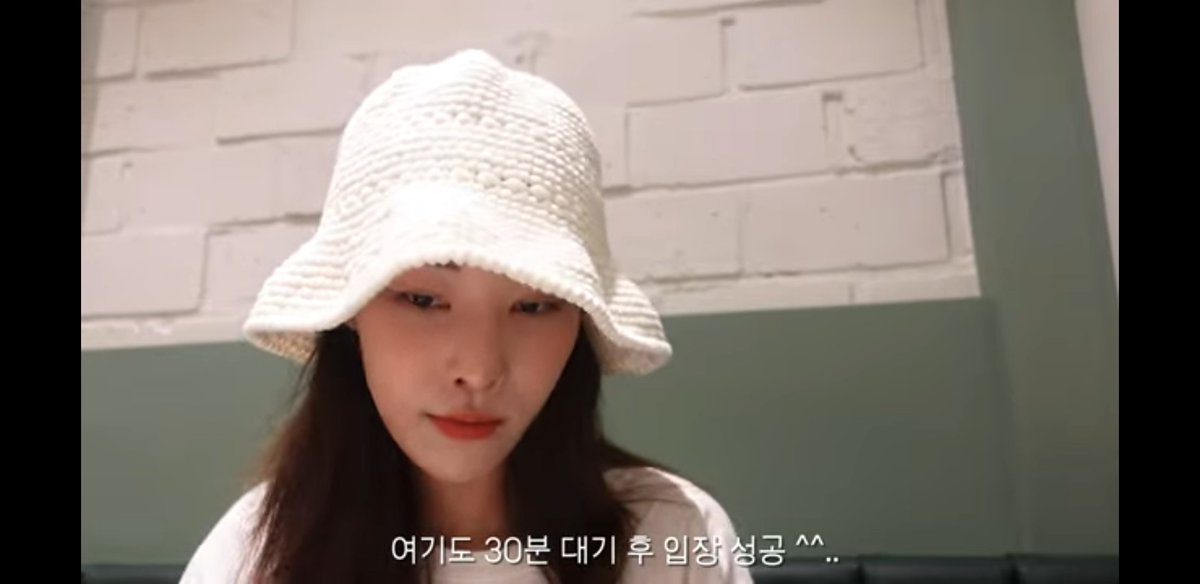 Chirakshee6's tweet photo. Haebin vlog update #Hanhaebin #ν΄λΉ https://t.co/USi7SBqsoR