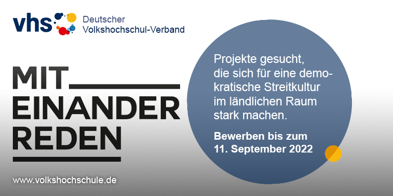 Unter dem Motto "Kontroversen führen – Vertrauen bilden" startet das Programm #MiteinanderReden der <a href="/bpb_de/">bpb.de</a> in die dritte Phase. Auch #Volkshochschule|n können sich bis 11. September 2022 wieder um Förderung bewerben. Alle Infos: vhs.link/tr48qh #politischebildung