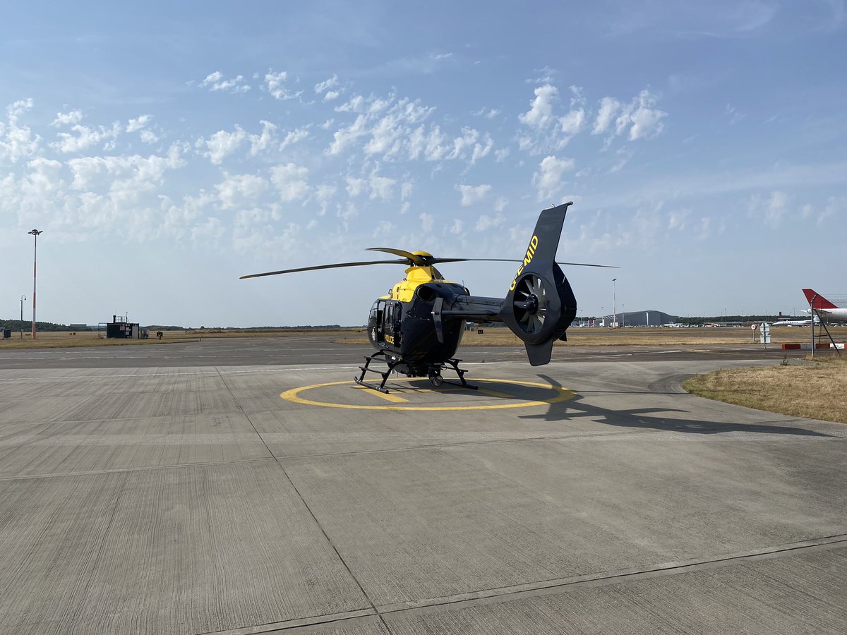 This week our neighbours and local residents will see an increase in police helicopter activity/presence as we train new crews @DSA_Airport. This is additional to aeroplane ops ^KF @MyDoncaster @SYPDoncaster @FinningleyWard