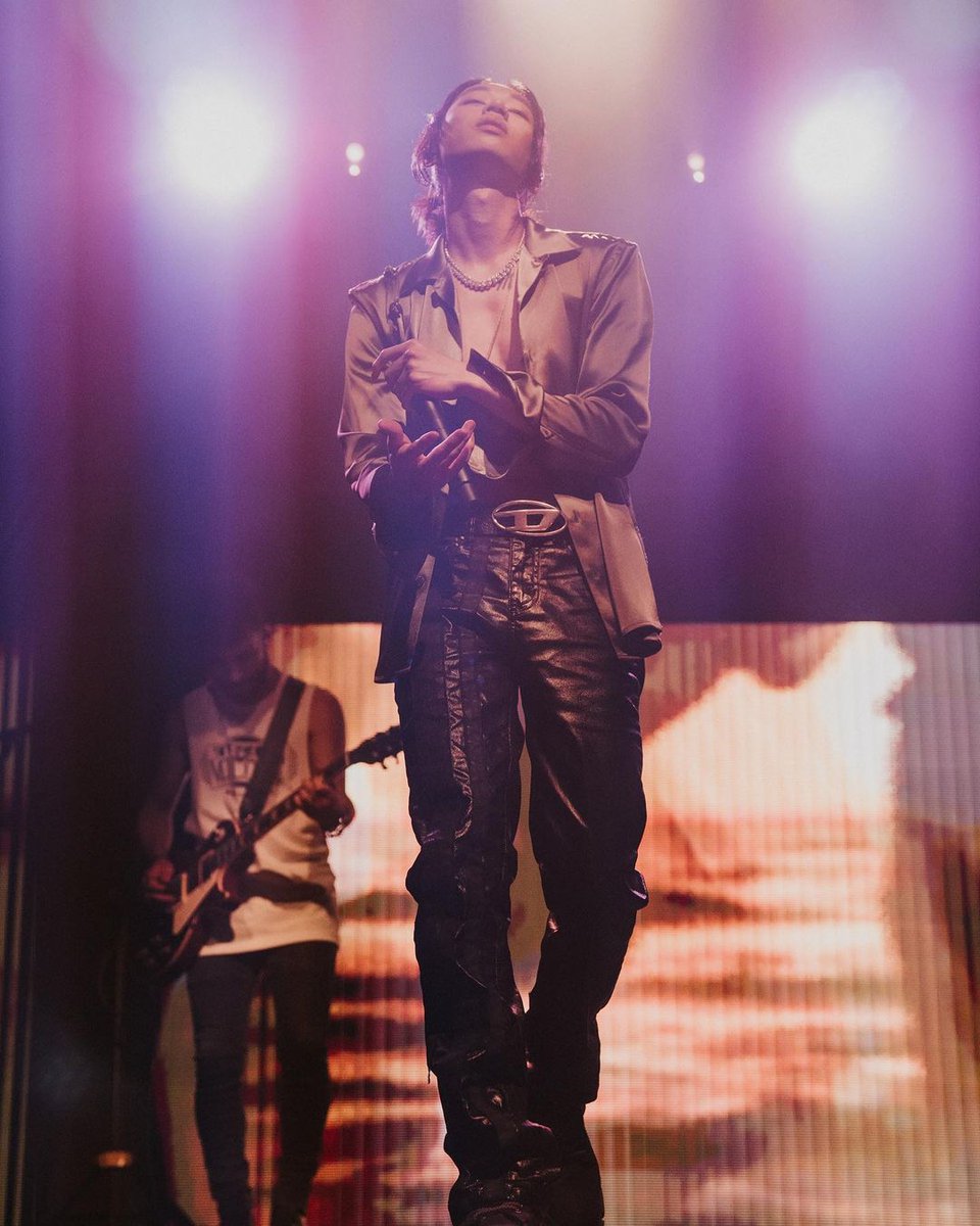 livenationph's tweet photo. Waiting for the general on-sale tomorrow? Available tickets are as follows:

VIP 1: 50
VIP 2: 450
Loge: 40
Balcony 1: 40
Balcony 2: 40 

#keshiMNL https://t.co/iDulW3m03D