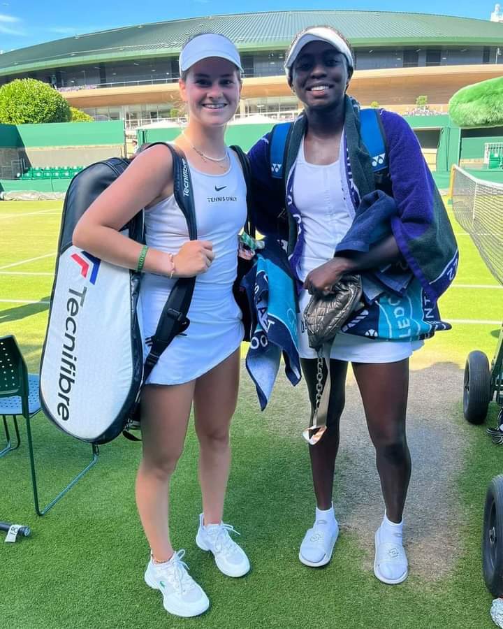Our #DearMartha met young Angela Okutoyi,(our Wimbledon2022 hero and the 1st Kenyan to win a Grand Slam), she congratulated her and presented her with a copy of Prof. Wangari Maathai’s book ‘Unbowed’. If it were Rigathi, Angela would have been awarded a Chapo, Mchele na Nyama.